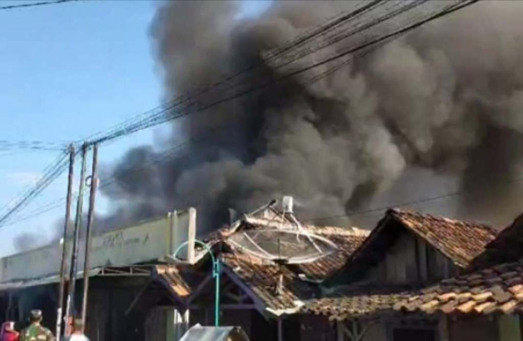 Bengkel di Rembang Terbakar, Uang 500 Juta Jadi&nbsp;Abu