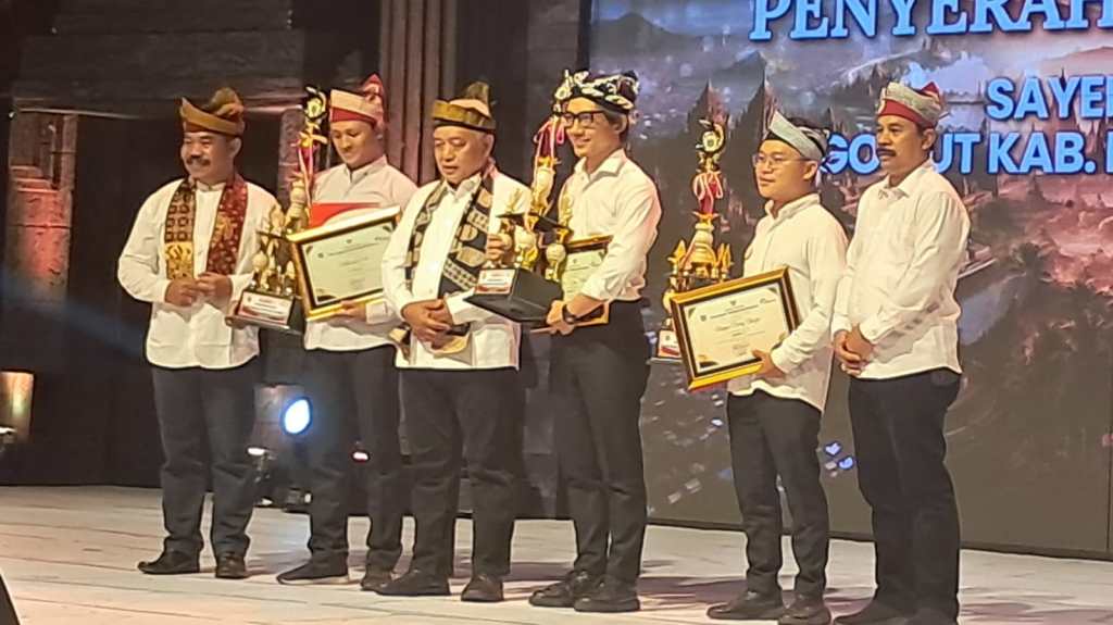 Bupati Launching Logo Hadikama ke-1264 di Grand Final Joko Roro