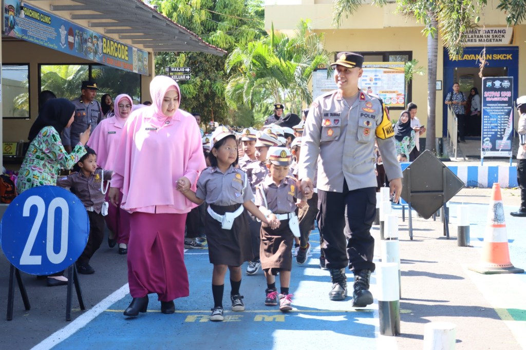 Polisi Magetan Sahabat Anak TK Kemala&nbsp;Bhayangkari